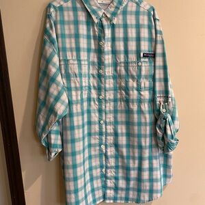 Columbia Men’s Teal and White Plaid Button-Front Shirt